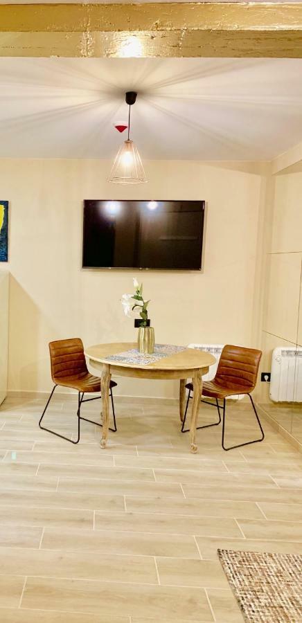 Garnica5 Suites Торрелавега Экстерьер фото
