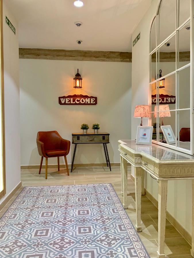 Garnica5 Suites Торрелавега Экстерьер фото
